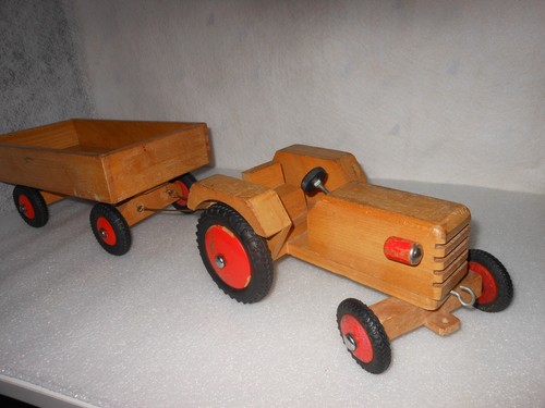 Großer alter holz - alter,