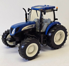ERTL New Holland T7060